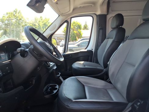 Used 2025 RAM ProMaster 2500 w/ Convenience Group FWD image 20