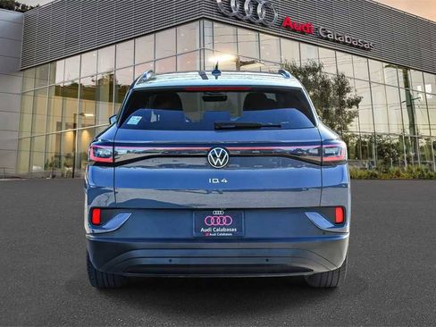 Used 2023 Volkswagen ID.4 Pro image 3