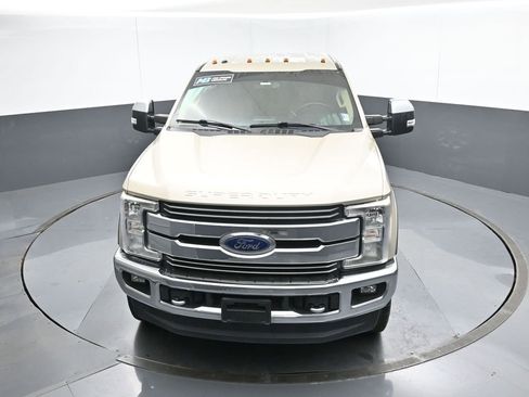 Used 2018 Ford F250 Lariat w/ Chrome Package image 42