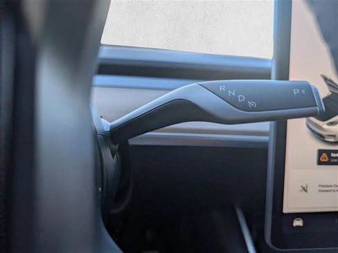 Used 2020 Tesla Model Y Performance image 11