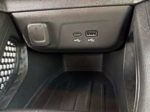 Used 2024 Chevrolet TrailBlazer RS FWD image 15