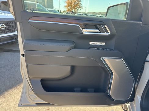 New 2026 GMC Sierra 1500 Denali w/ Technology Package image 11