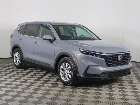 Used 2025 Honda CR-V LX image 2