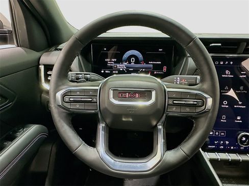 Used 2025 GMC Terrain Elevation image 11