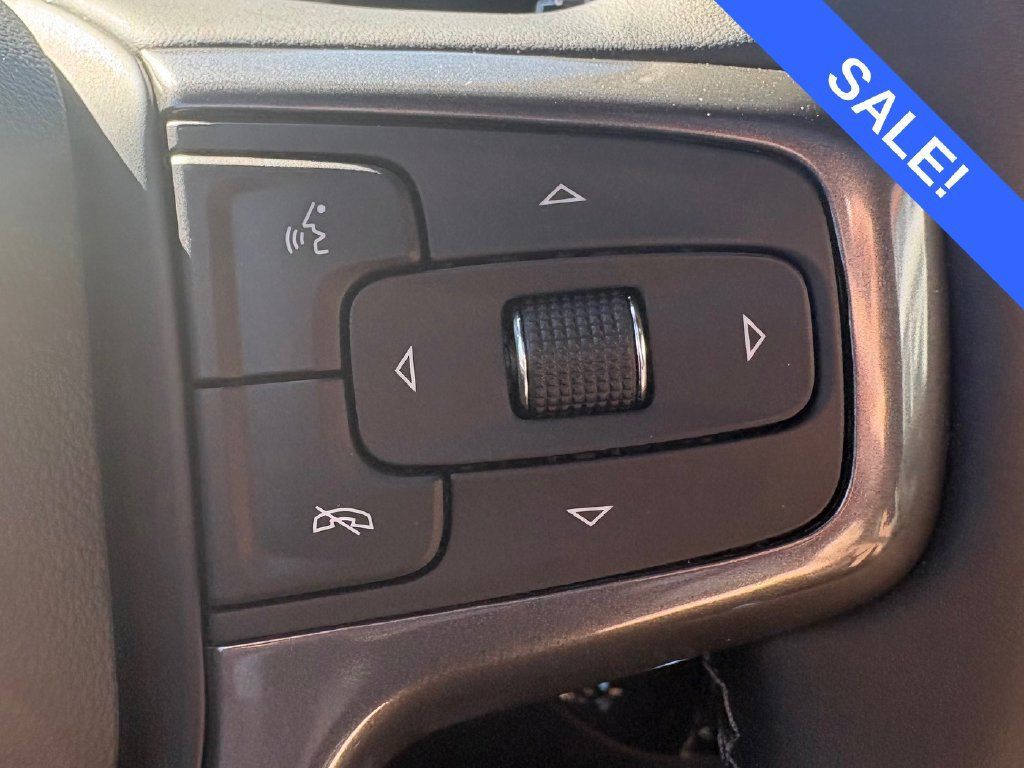 Used 2025 Chevrolet Silverado 2500 High Country w/ Technology Package AWD/4WD image 8