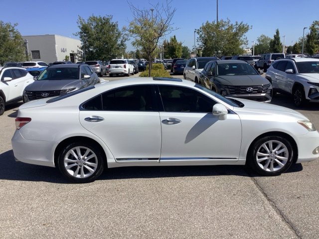 Used 2010 Lexus ES 350 w/ Preferred Accessory Package FWD image 4