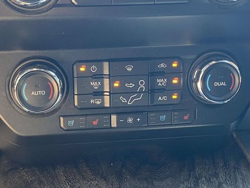 Used 2019 Ford F250 Lariat w/ Lariat Ultimate Package AWD/4WD image 29