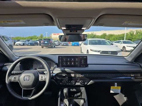 Used 2025 Honda Accord EX-L image 28