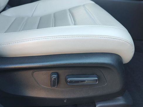 Certified 2023 Honda CR-V EX-L image 5