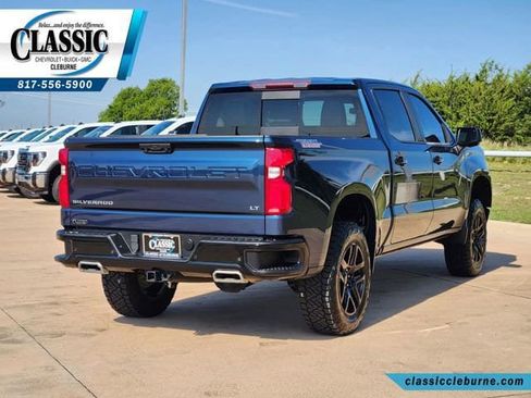 Used 2022 Chevrolet Silverado 1500 LT Trail Boss w/ Convenience Package II AWD/4WD image 10