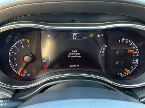 Used 2020 Jeep Grand Cherokee Overland AWD/4WD image 26