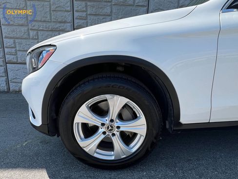 Used 2018 Mercedes-Benz GLC 300 4MATIC image 9
