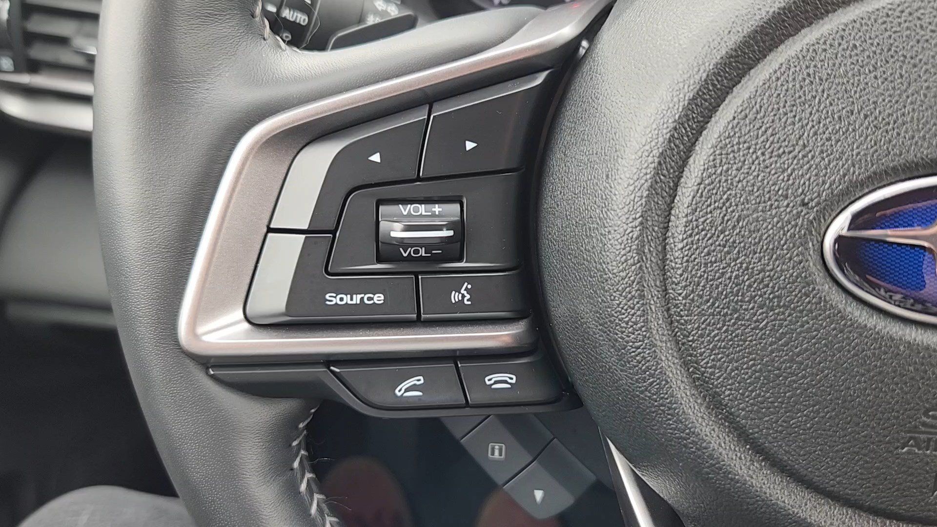 Used 2022 Subaru Outback Touring XT AWD/4WD image 13