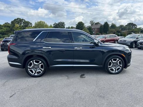 Used 2024 Hyundai Palisade SEL w/ Premium Package FWD image 4