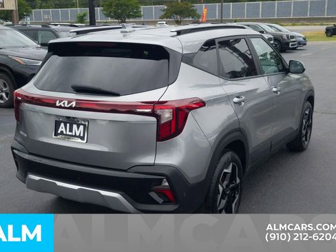 Used 2025 Kia Seltos S FWD image 6