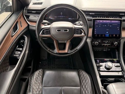 Used 2023 Jeep Grand Cherokee L Summit w/ Advanced Protech Group IV AWD/4WD image 26