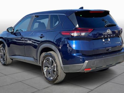 Used 2024 Nissan Rogue SV image 11