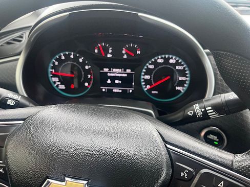 Used 2025 Chevrolet Malibu LT image 30