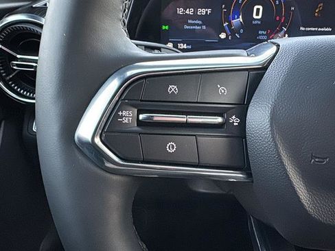 Used 2025 Chevrolet Equinox LT w/ Convenience Package II image 18