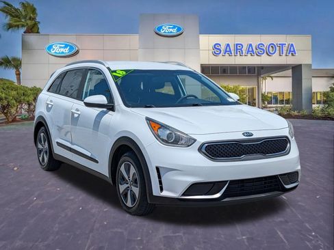 Used 2018 Kia Niro LX FWD image 1