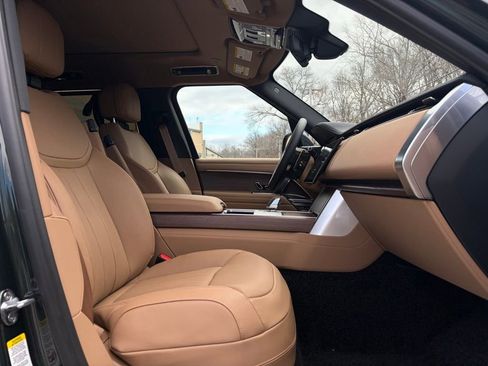 New 2026 Land Rover Range Rover Long Wheelbase SE AWD/4WD image 15