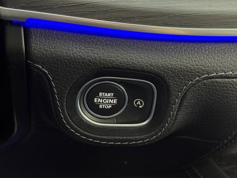 Used 2021 Mercedes-Benz GLS 580 4MATIC image 25