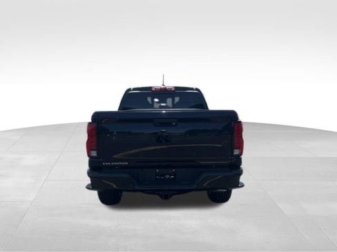 Used 2026 Chevrolet Colorado Z71 AWD/4WD image 4