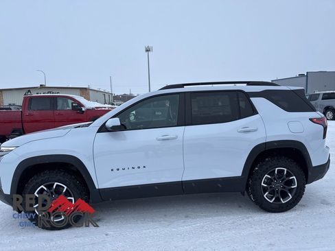 New 2026 Chevrolet Equinox ACTIV w/ Convenience Package III image 8