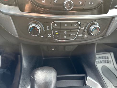 Used 2021 Chevrolet Traverse LT w/ LPO, 'HIT The Road' Package AWD/4WD image 30