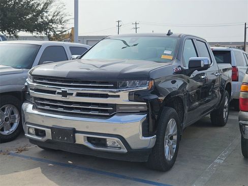 Used 2019 Chevrolet Silverado 1500 LTZ w/ LTZ Premium Package image 4
