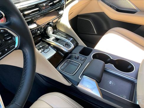 Used 2023 Acura MDX SH-AWD image 18