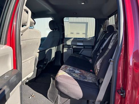 Used 2017 Ford F250 XLT w/ XLT Premium Package AWD/4WD image 5
