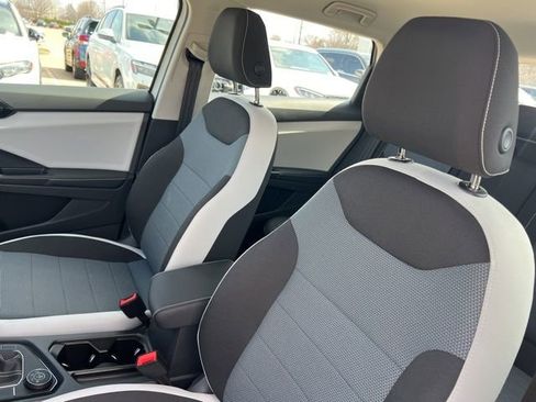 Used 2025 Volkswagen Taos S image 7