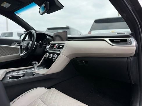 Used 2023 Genesis G70 3.3T w/ Sport Prestige Package image 19