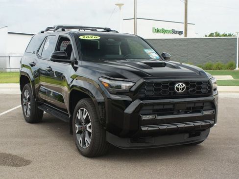 Used 2026 Toyota 4Runner TRD Sport Premium AWD/4WD image 2