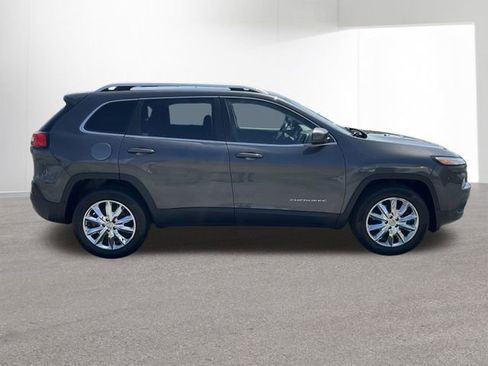 Used 2014 Jeep Cherokee Limited w/ Luxury Group AWD/4WD image 32