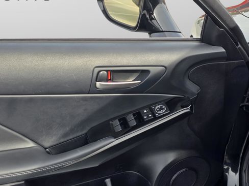 Used 2025 Lexus IS 300 IS 300 w/ Comfort Package image 10