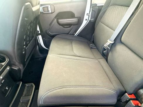 Used 2021 Jeep Wrangler Unlimited Rubicon 4xe w/ Cold Weather Group AWD/4WD image 30