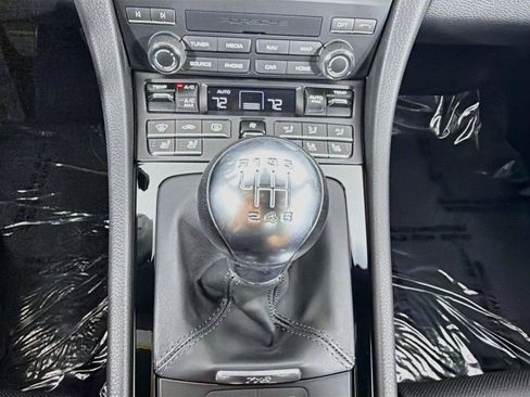 Used 2024 Porsche 718 Cayman RWD image 20