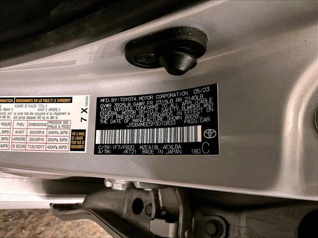 Used 2023 Toyota Corolla LE FWD image 32