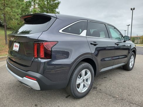 New 2026 Kia Sorento LX image 24