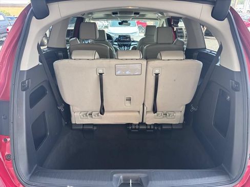 Used 2025 Honda Odyssey Touring image 3