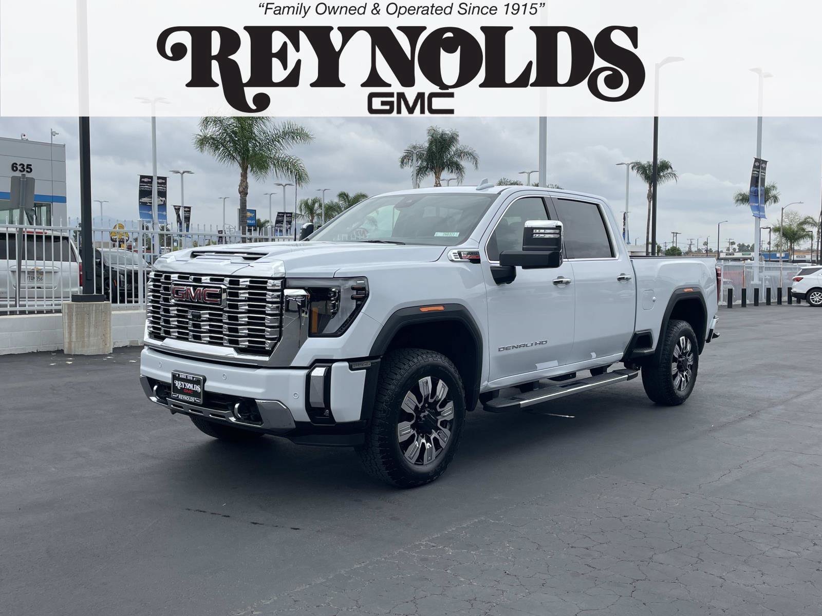 New 2026 GMC Sierra 2500 Denali w/ Max Trailering Package AWD/4WD image 1