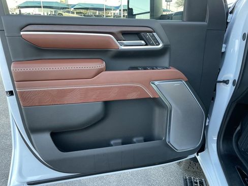 New 2026 GMC Sierra 2500 Denali Ultimate image 10