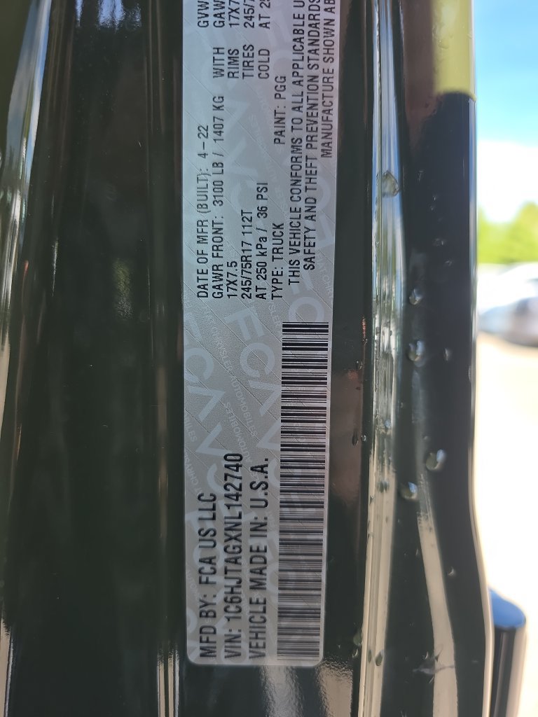 Used 2022 Jeep Gladiator Sport AWD/4WD image 19
