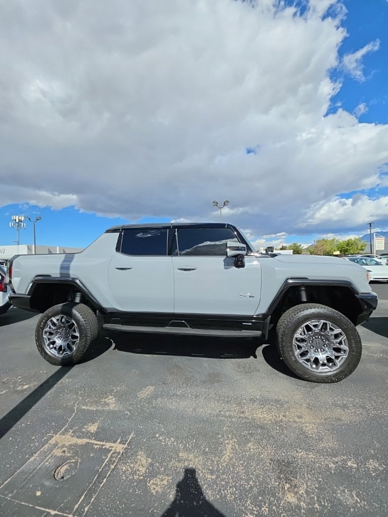 Used 2024 GMC Hummer EV 3X w/ LPO, Illumination Package AWD/4WD image 5