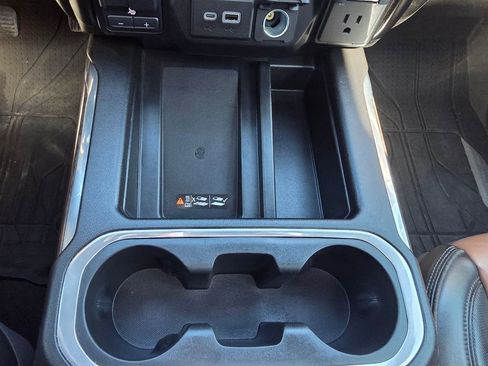 Used 2022 Chevrolet Silverado 2500 High Country image 25