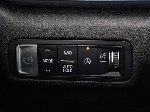 Used 2025 GMC Terrain Elevation image 25