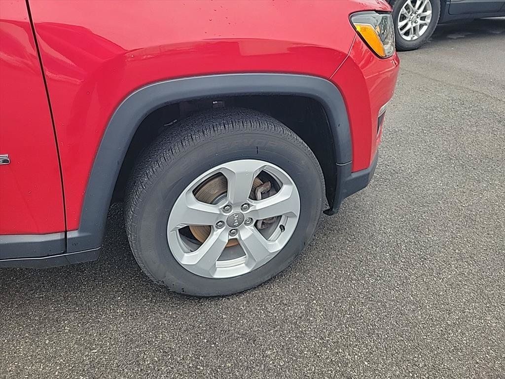 Used 2019 Jeep Compass Latitude AWD/4WD image 28