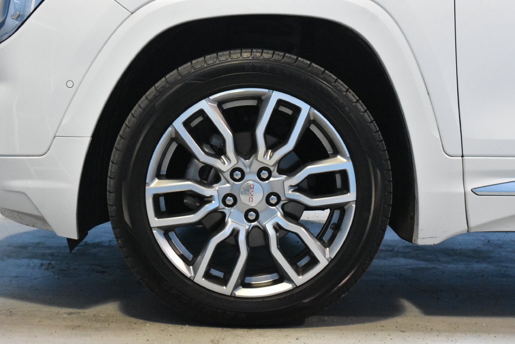 Used 2023 GMC Terrain Denali w/ Denali Premium Package AWD/4WD image 26